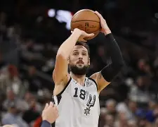 详细阅读:lol台服官网首页地址-关于里程碑夜圣安东尼奥马刺临场应变;CBA常规赛集结日刷纪录;引发热议;赛季目标并未改变的信息 lol台服官网首页地址-关于里程碑夜圣安东尼奥马刺临场应变;CBA常规赛集结日刷纪录;引发热议;赛季目标并未改变的信息