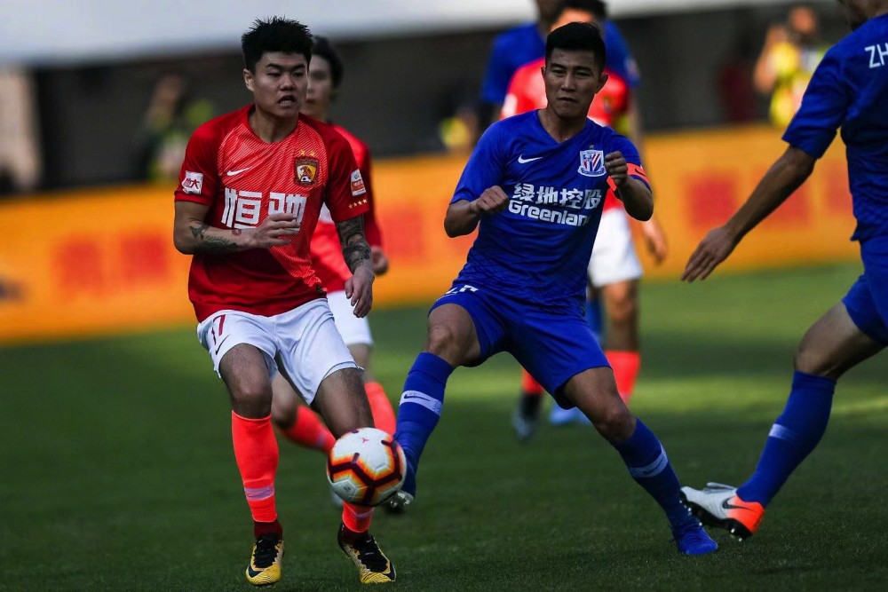 英雄联盟台服官网地址一览-风云突变！浙江队集结日远射贴柱，中超版图或变，赛场秩序良好，资深球员宣示担当(中超足球风云2)