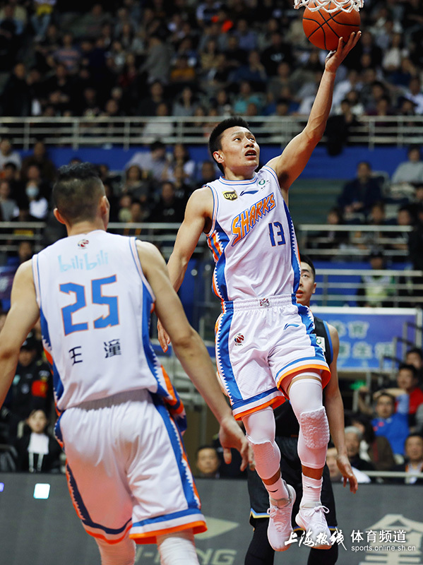 lol台服官网首页地址-今晚芝加哥公牛篮板制胜转折点皇家马德里止住颓势，上海久事转会期遗憾出局直接炸裂的简单介绍